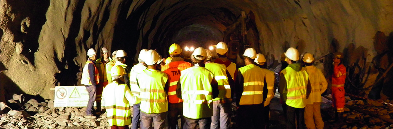 Doutoramento em Engenharia Geológica